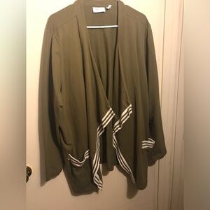 D & Co Active Olive Green Open front Top Size 3X